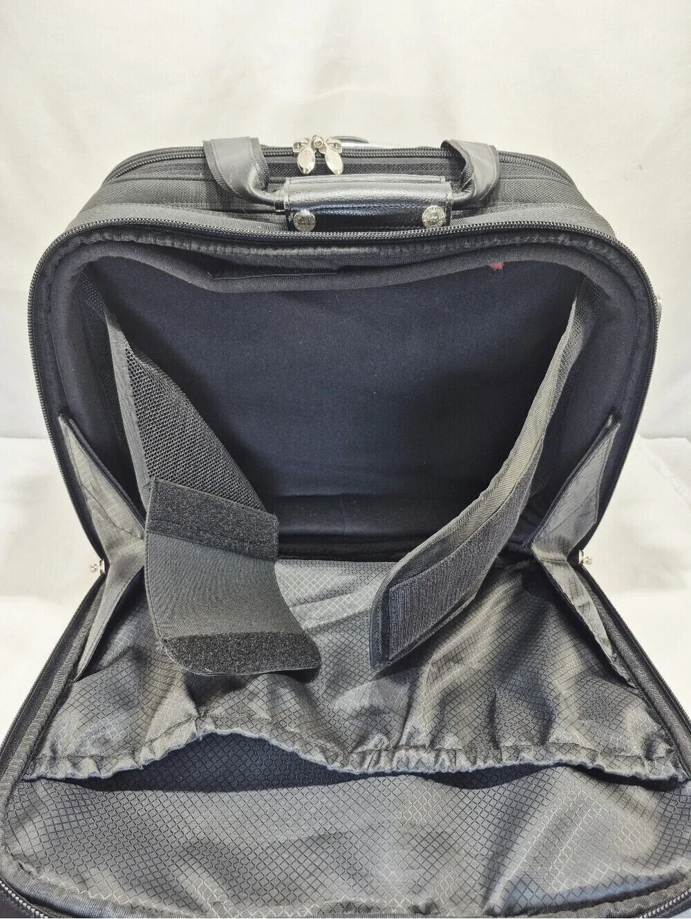 McKlein USA Chicago 15.6' Leather Patented Detachable Wheeled Overnight Luggage